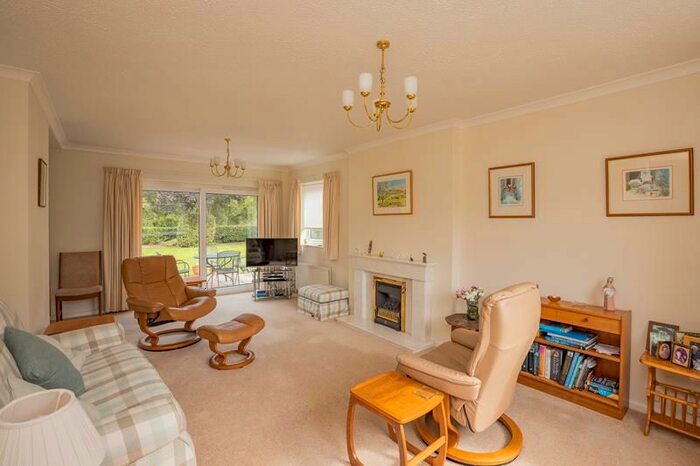 4 Bedroom Bungalow For Sale In Windrush Crescent, Malvern, Worcestershire, WR14