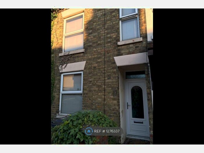 3 Bedroom Terraced House To Rent In Mill Road, Wellingborough NN8