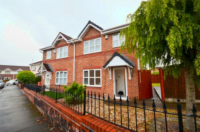 3 Bedroom Semi-Detached House To Rent In Leegate Drive, Blackley, Manchester, M9