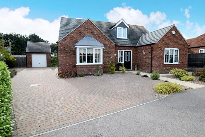 3 Bedroom Detached Bungalow For Sale In Mill Close, Woodhall Spa, LN10