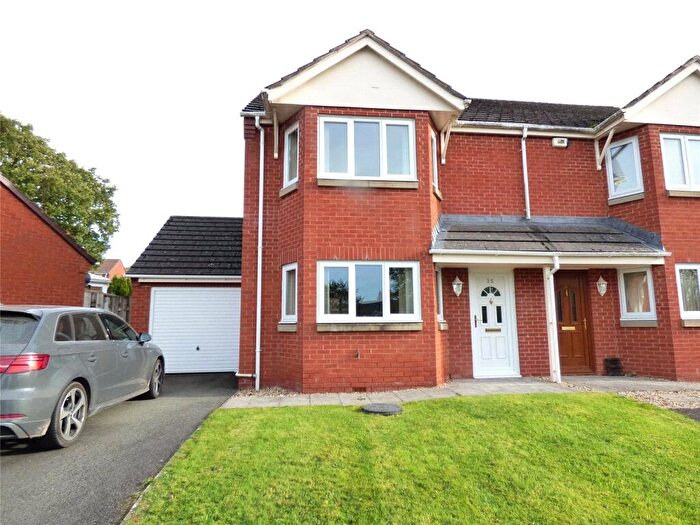 3 Bedroom Semi-Detached House To Rent In Ithon View, Tremont Park, Llandrindod Wells, Powys, LD1