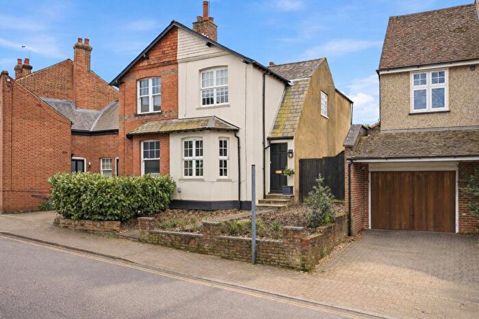 3 Bedroom Semi Detached House For Sale In Catherine Street, St. Albans, Hertfordshire, AL3