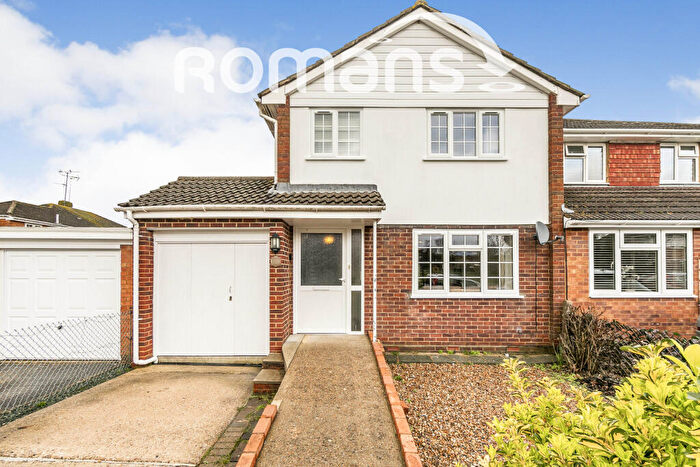 4 Bedroom Semi-Detached House To Rent In Jerome Road, Woodley, Reading, RG5