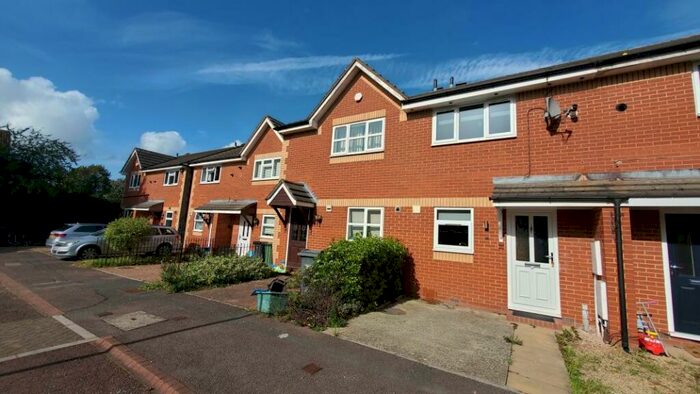 2 Bedroom Terraced House To Rent In Michaelmas Court, Kingsholm, GL1