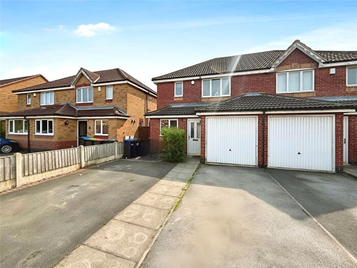 3 Bedroom Semi Detached House For Sale In The Hawthorns, Kirkby-In-Ashfield, Nottingham, Nottinghamshire, NG17