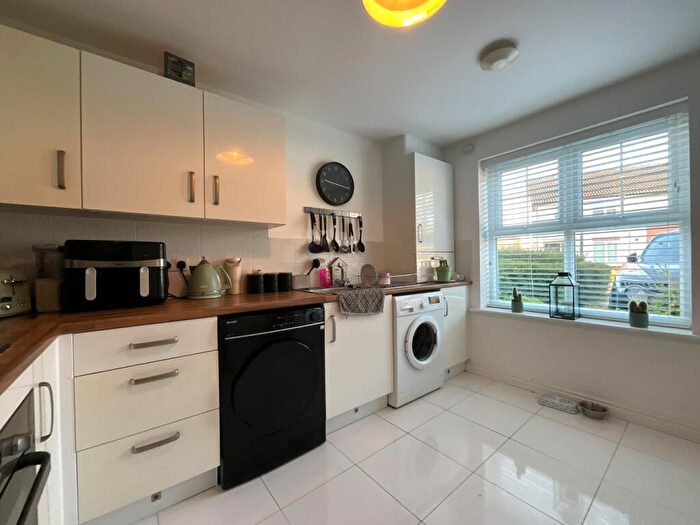 3 Bedroom Semi-Detached House For Sale In Benedict Lane, Hebburn, Tyne And Wear, NE31