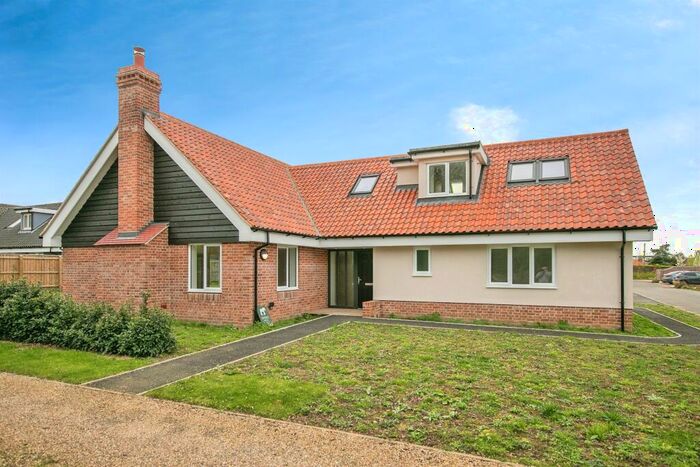 5 Bedroom Detached House For Sale In Dairy Close, Hollesley, Woodbridge, IP12