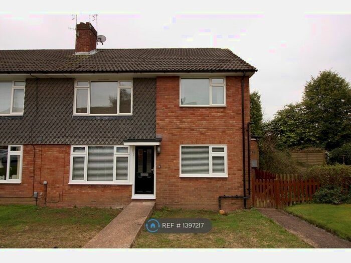 2 Bedroom Maisonette To Rent In Chilston Close, Tunbridge Wells, TN4