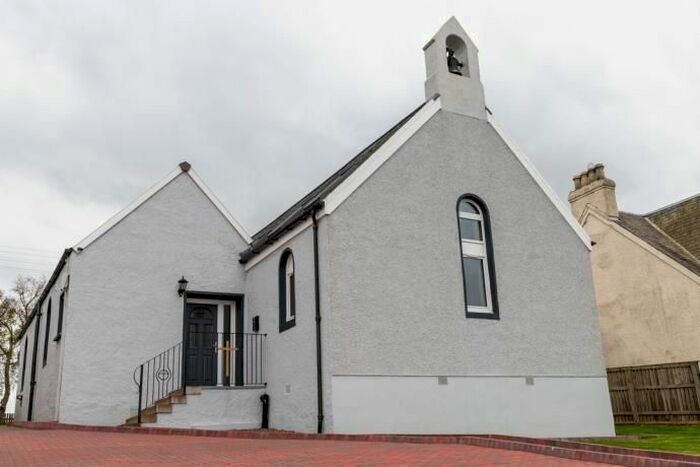 4 Bedroom Bungalow To Rent In Tarbrax, West Calder, EH55