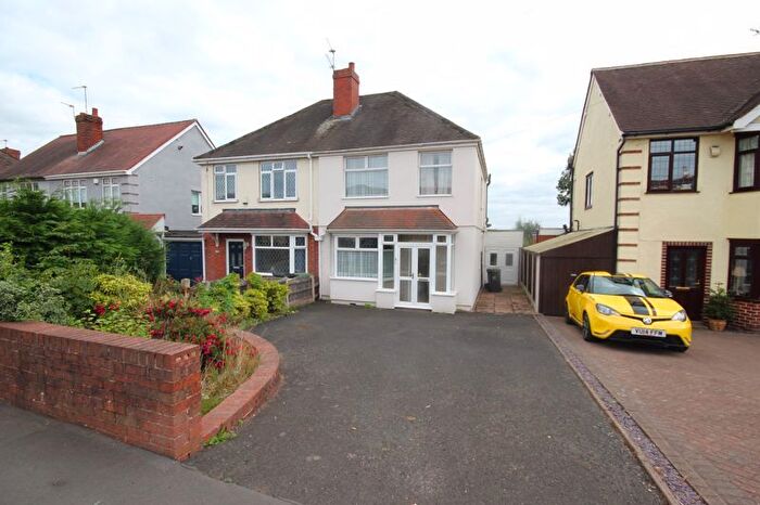 3 Bedroom Semi-Detached House To Rent In Amblecote Road, Brierley Hill, DY5