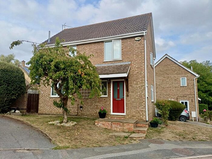 3 Bedroom Detached House For Sale In Lakeside Drive, Ecton Brook, NN3