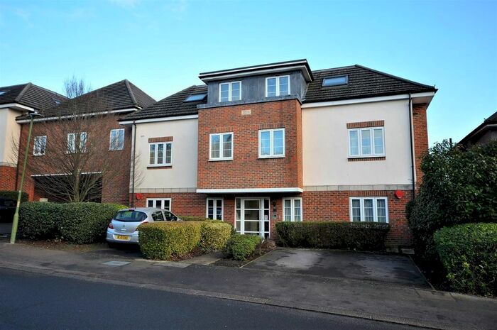 2 Bedroom Flat To Rent In Devon Road, Watford, WD24