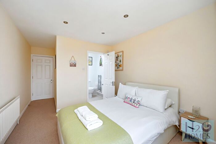 2 Bedroom Flat To Rent In Victory Mews, Brighton Marina Village, BN2