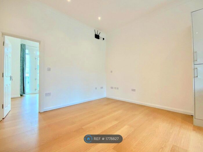 1 Bedroom Flat To Rent In Argyle Road, London, W13