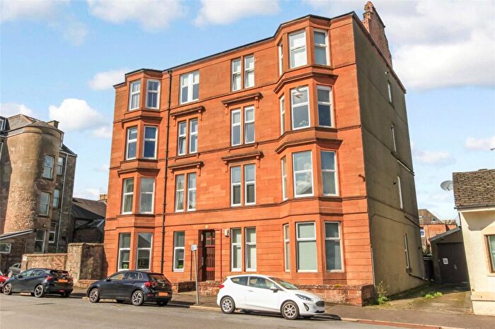 3 Bedroom Flat For Sale In Margaret Street, Greenock, Inverclyde, PA16