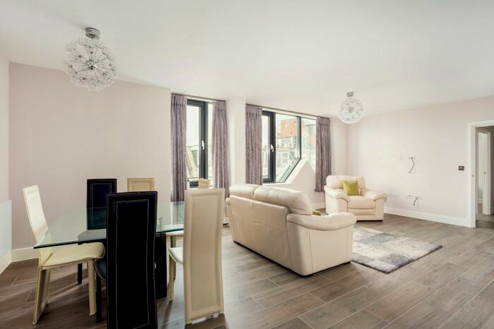 2 Bedroom Apartment To Rent In Sheet Street Windsor, SL4