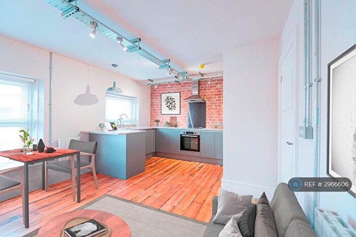 1 Bedroom Flat To Rent In Bridge Street, Newport, NP20