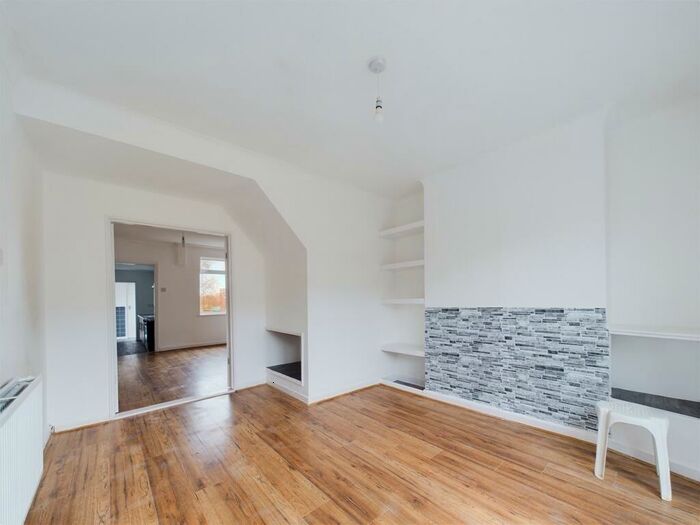 3 Bedroom Terraced House To Rent In Field Drive, Shirebrook, NG20