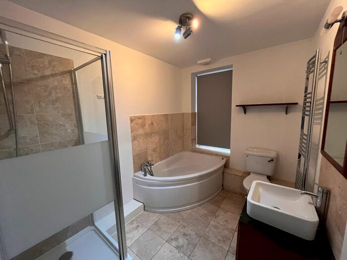 2 Bedroom Flat To Rent In Tyldesley Road, Blackpool, FY1