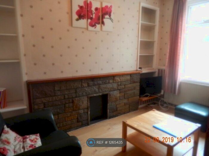 4 Bedroom Terraced House To Rent In Meadow Street, Treforest, Pontypridd CF37