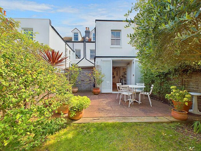 4 Bedroom Terraced House To Rent In Walsingham Road, Hove, BN3