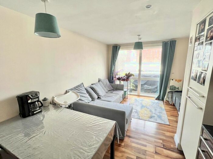 1 Bedroom Flat To Rent In The Ashes, Birmingham, B5