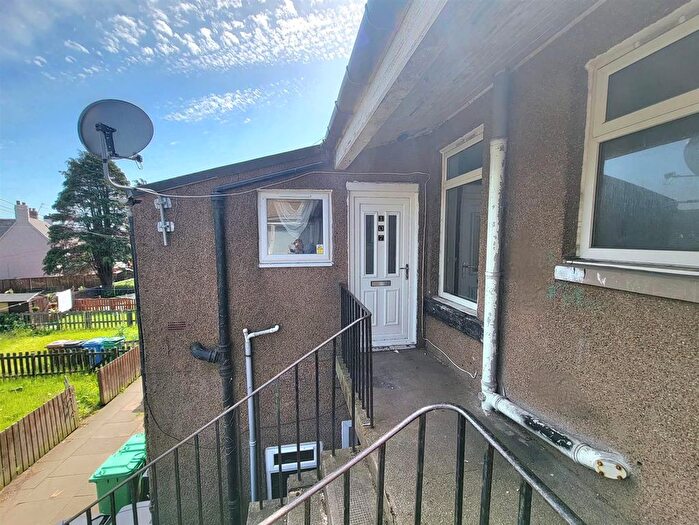 2 Bedroom Flat To Rent In Methil Brae, Methil, KY8