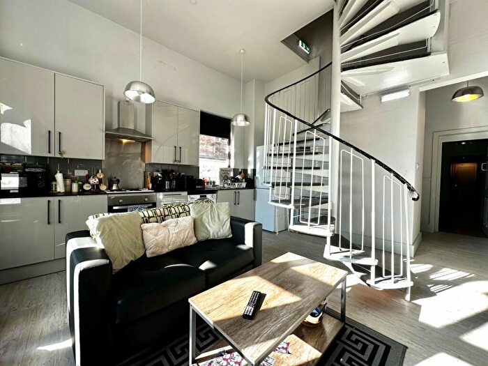 4 Bedroom Flat To Rent In Cromwell Street, Arboretum, Nottingham, NG7