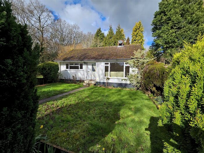 2 Bedroom Detached Bungalow To Rent In Guildford Road, Normandy, Guildford, GU3