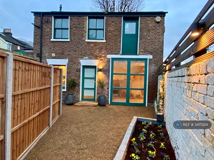 1 Bedroom Detached House To Rent In Clarence Road, London, N22