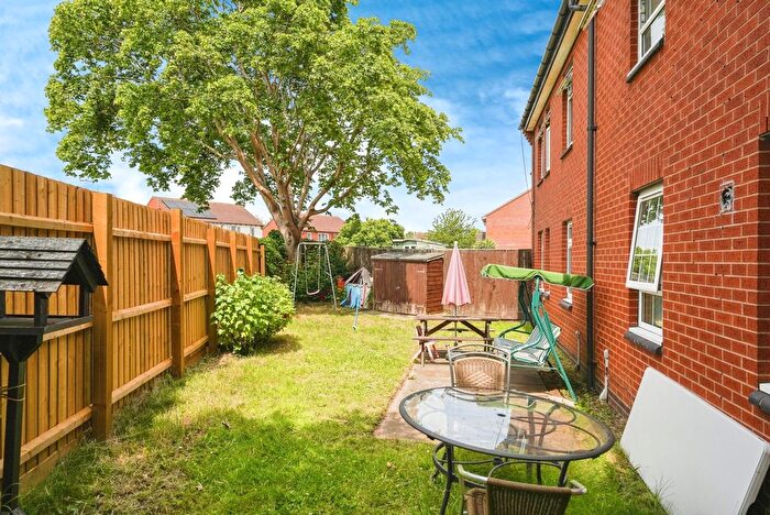 1 Bedroom Flat For Sale In Ryeland Close, Worcester, Worcestershire, WR3