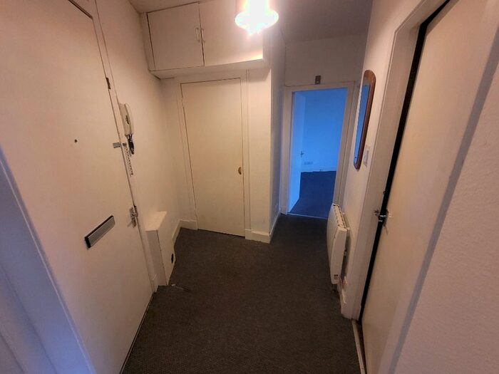 1 Bedroom Flat To Rent In Strathmartine Road, Coldside, Dundee, DD3