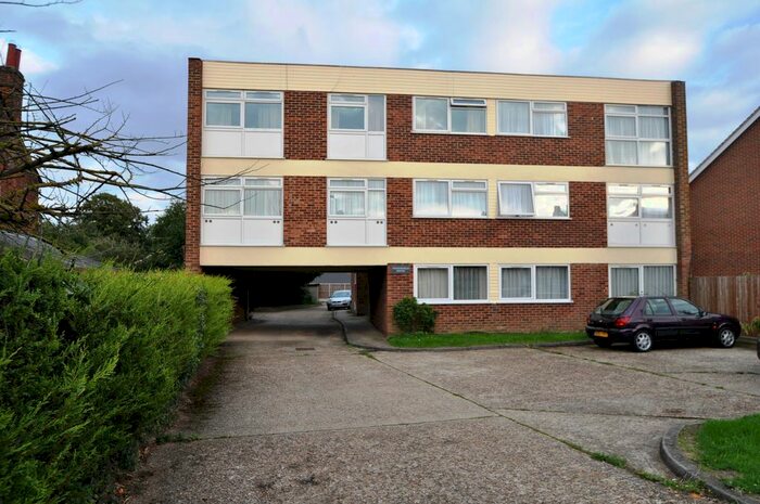 1 Bedroom Flat To Rent In London Road, Welwyn, AL6