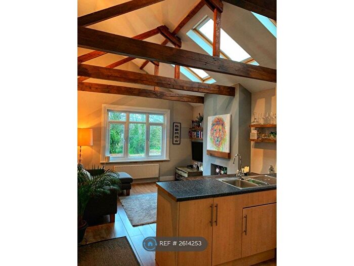 1 Bedroom Flat To Rent In Wavertree Road, London, SW2