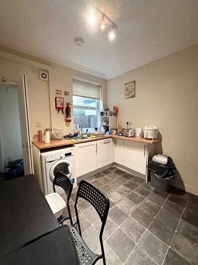 3 Bedroom Terraced House To Rent In Bright & Lovely -Bedroom House // Claude Street //, NG7