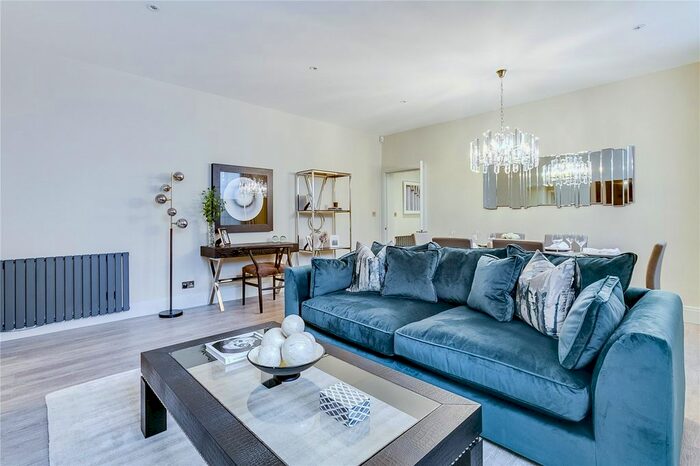 1 Bedroom Flat To Rent In Eaton Square, Knightsbridge, SW1W