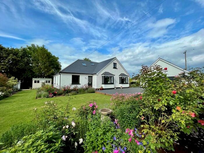 4 Bedroom Detached House For Sale In Lake Lane, Churcham, Gloucester, GL2