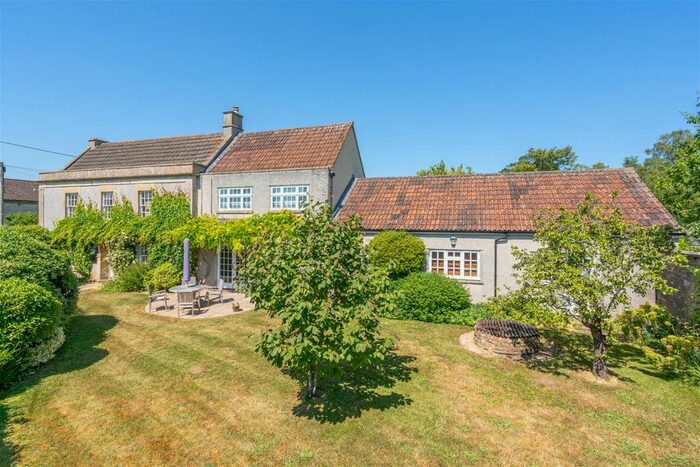 5 Bedroom Detached House For Sale In Kington St. Michael, Chippenham, SN14