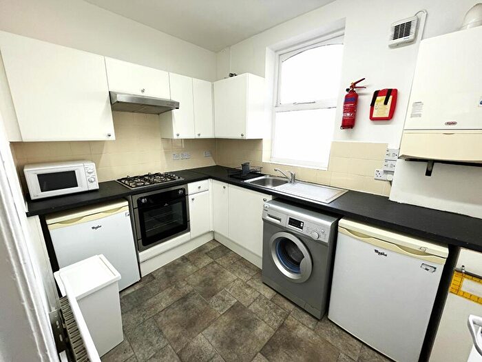 Studio To Rent In Flat Ecclesall Road, Sheffield, S11
