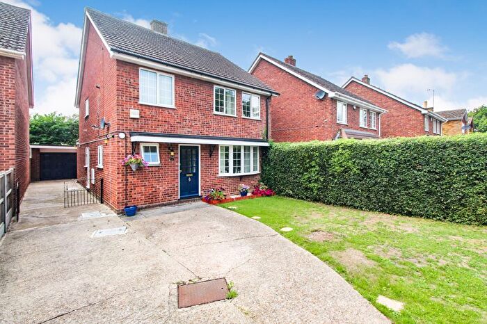 4 Bedroom Detached House For Sale In Luton Road, Wilstead, MK45