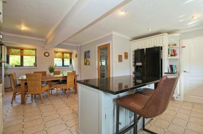 5 Bedroom Detached House For Sale In Glan Creigiau, Groesfaen, Pontyclun, CF72