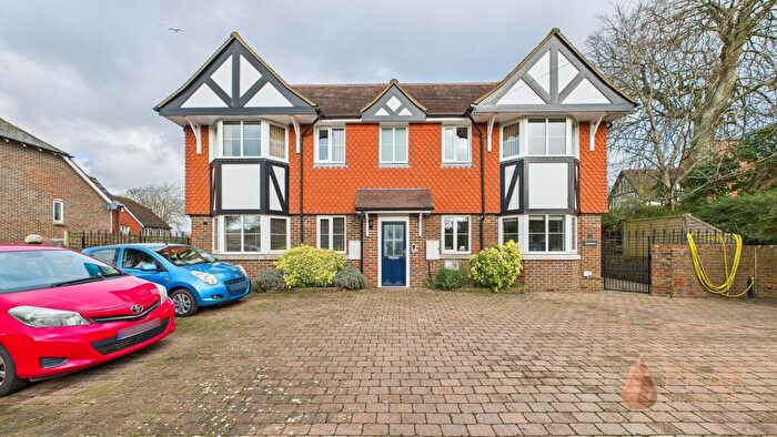 2 Bedroom Flat To Rent In Steep Lane, Findon, BN14