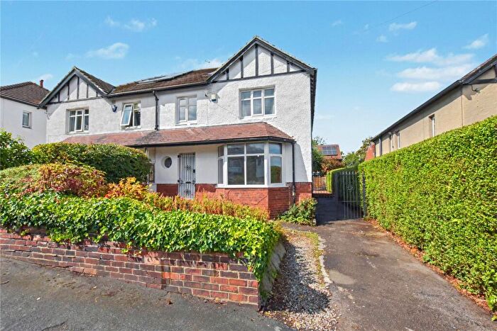 4 Bedroom Semi-Detached House For Sale In Drummond Avenue, Leeds, LS16