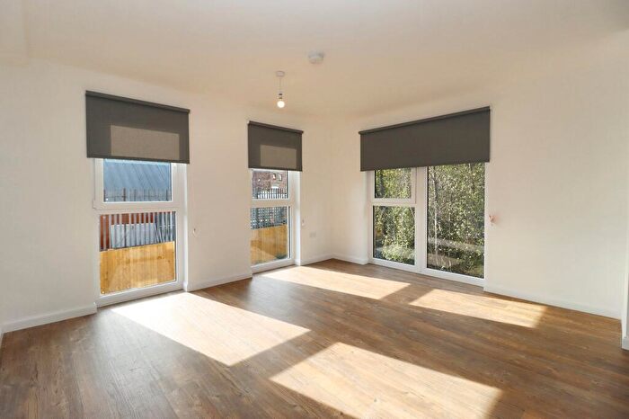 2 Bedroom Duplex To Rent In Kilpatrick Bow, Edinburgh, Midlothian, EH6