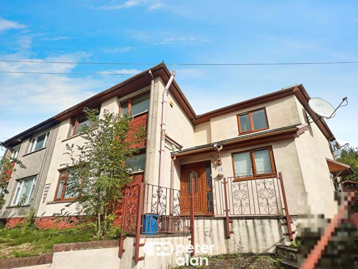 4 Bedroom House To Rent In Deepdale Close, CF23