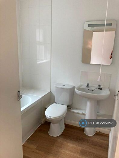 1 Bedroom Flat To Rent In Martyr Road, Guildford, GU1