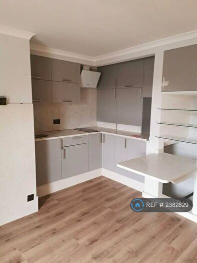 2 Bedroom Maisonette To Rent In Bryant Road Rochester, Rochester, ME2