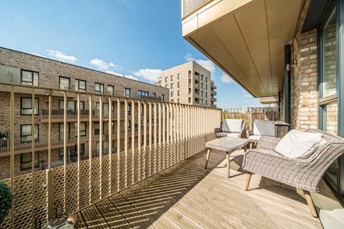 1 Bedroom Flat For Sale In Bollo Bridge Road, London, W3