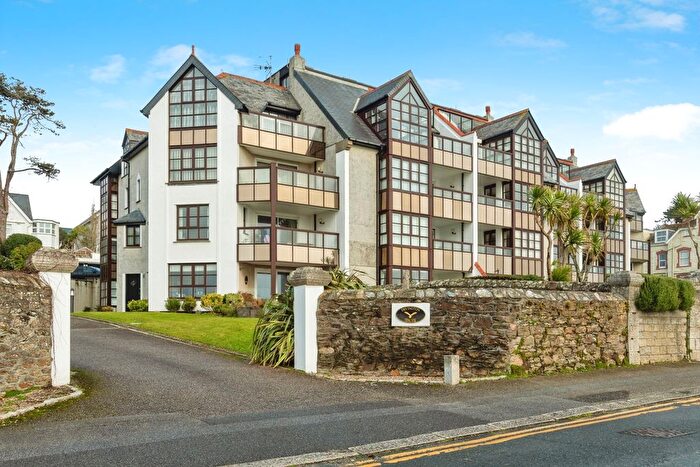2 Bedroom Flat For Sale In Cliff Road, Falmouth, Cornwall, TR11