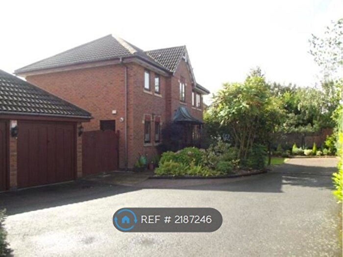 4 Bedroom Detached House To Rent In Rosebery Road, Dosthill, Tamworth, B77